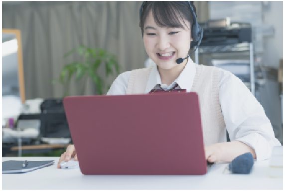 Instructor teaching online